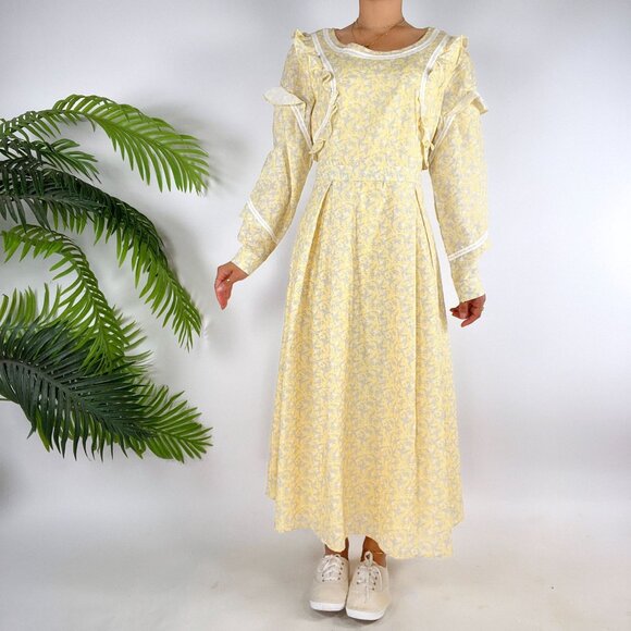 Vintage Style Yellow Floral Cottagecore Prairie Long Sleeve Ruffle Dress / Large - Picture 3 of 8